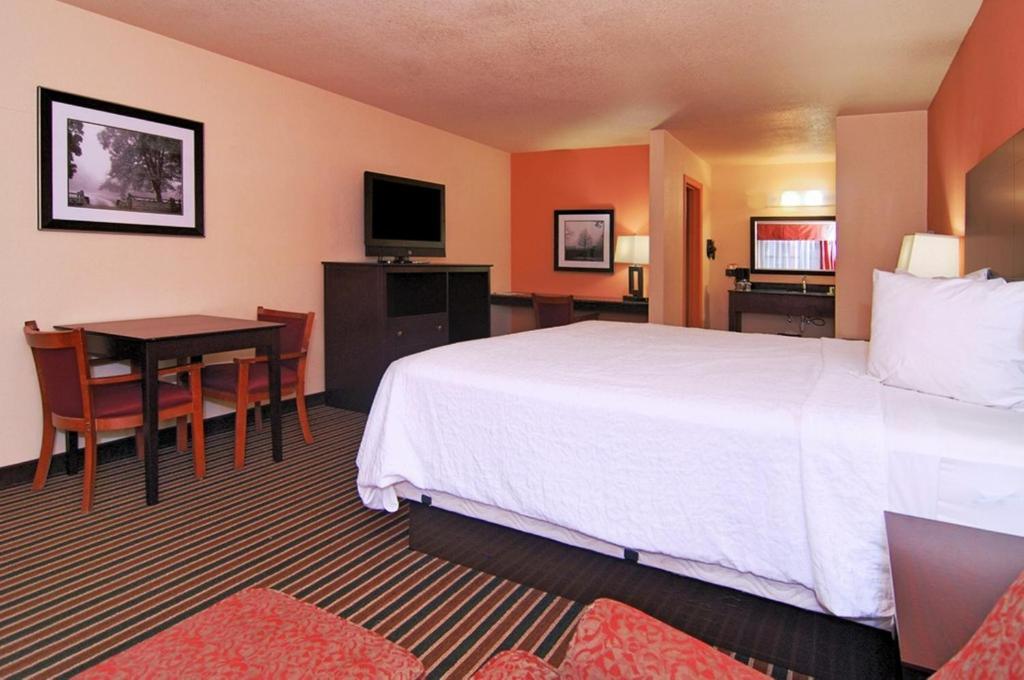 Palm Aire Hotel And Suites Weslaco Ruang foto